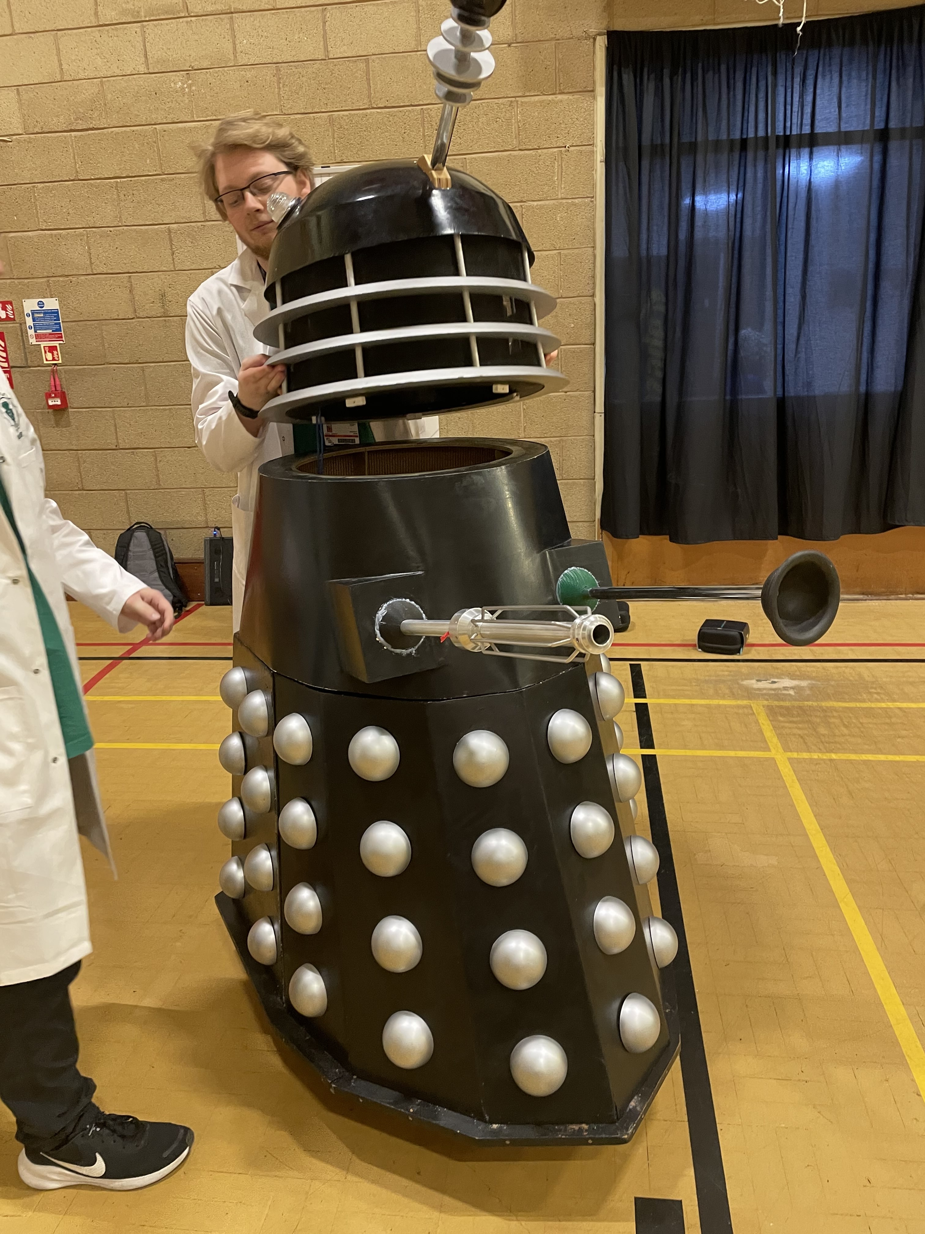 dalek-100-03.jpg